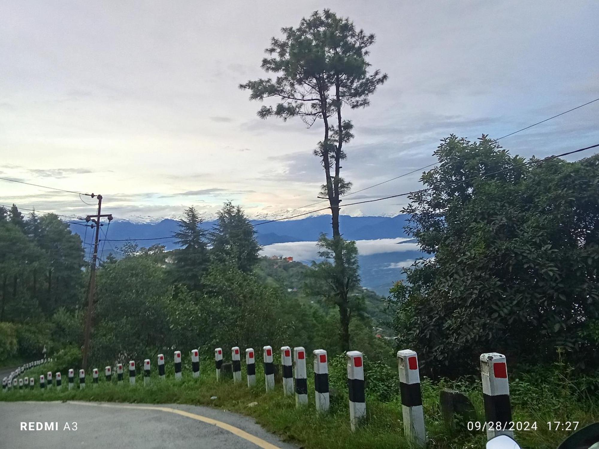 Unique Point Home Stay Nagarkot Exterior foto
